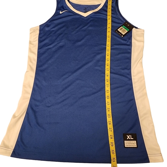 Nike Women's Basketball Jersey XL NWT - Picture 8 of 8